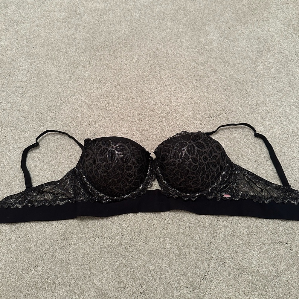 🖤Victoria’s Secret push-up bra